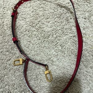 Louis Vuitton crossbody Strap with Gold Accents B41